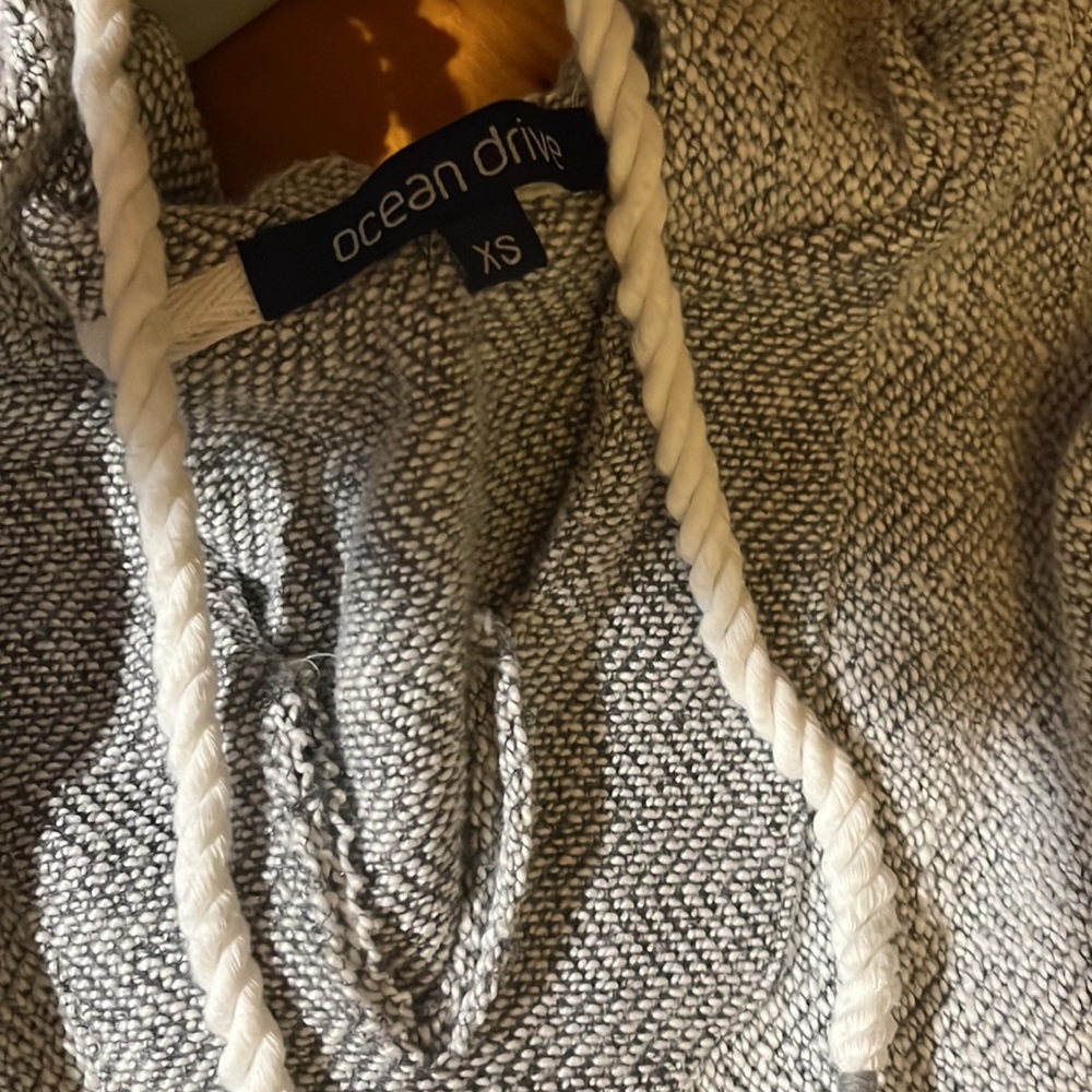 Ocean drive pullover - Picture 2 of 2
